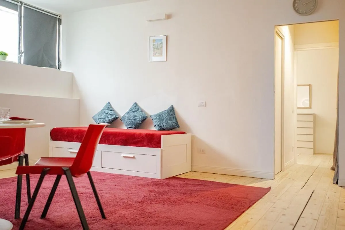 Apartment Near Central Station Milan Italy