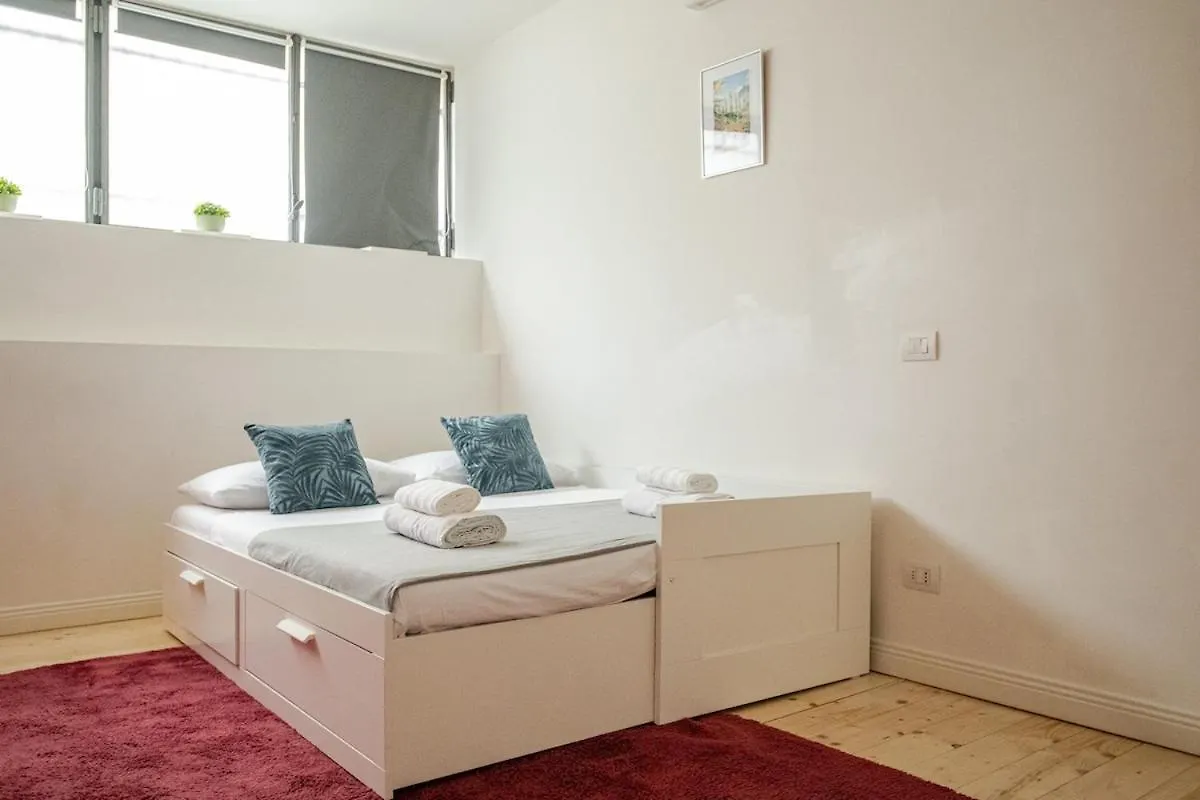 Apartment Near Central Station Milan
